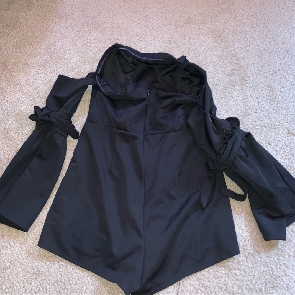 Cold Shoulder Romper - Picture 4 of 6